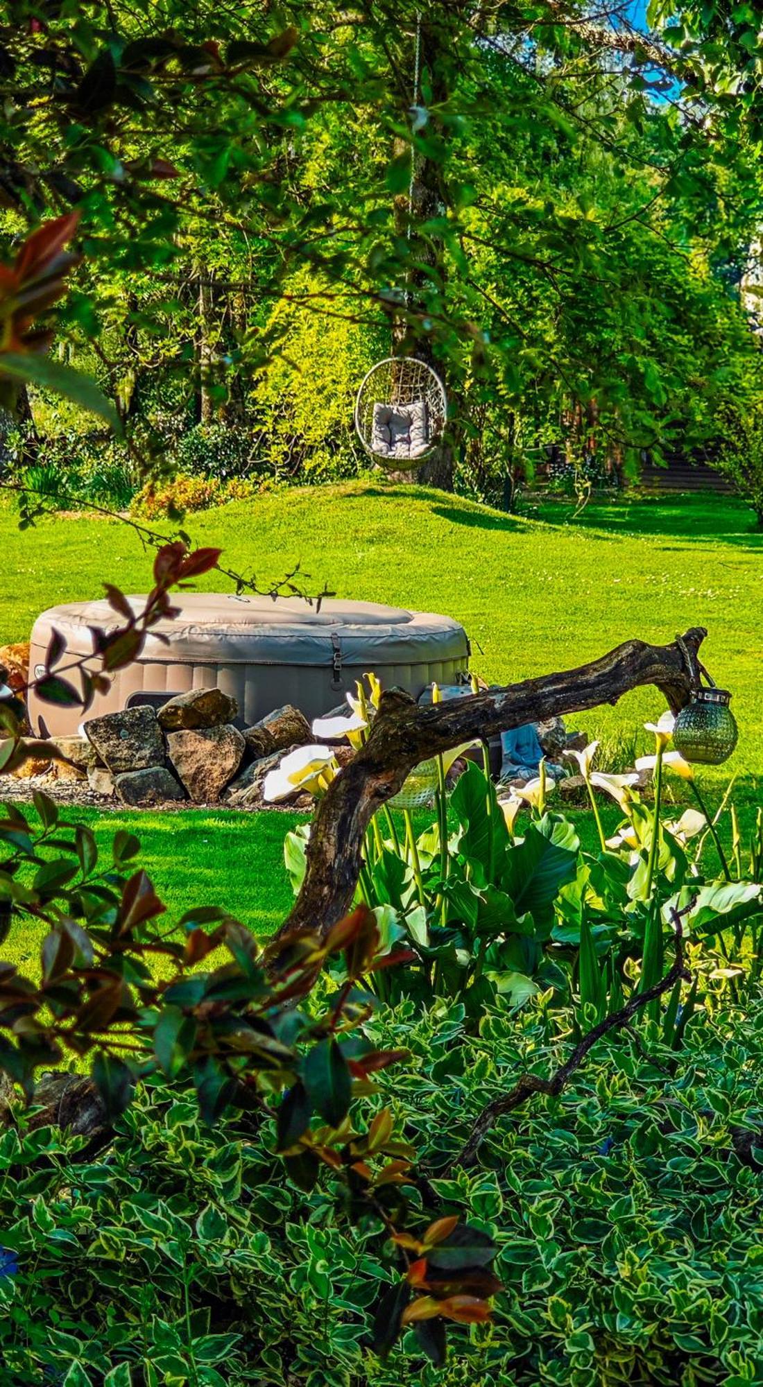 Villa Tagibao Avec Piscine Chauffee Et Spa Lesterps Exterior foto